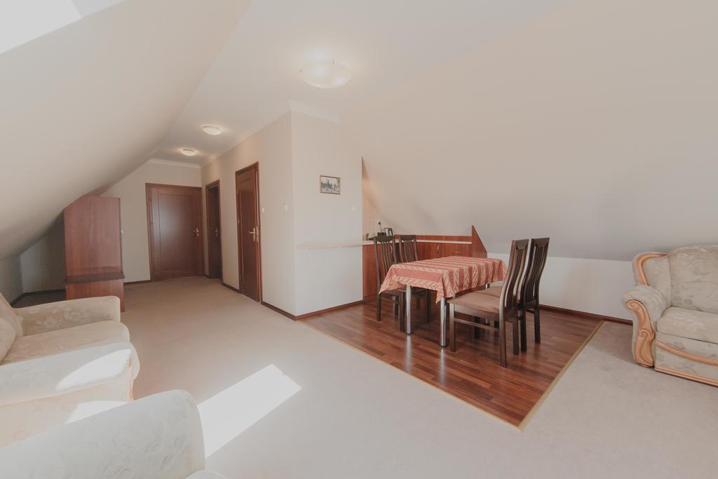 Hotel Cesarski - Kaiserhof Giżycko Exteriér fotografie