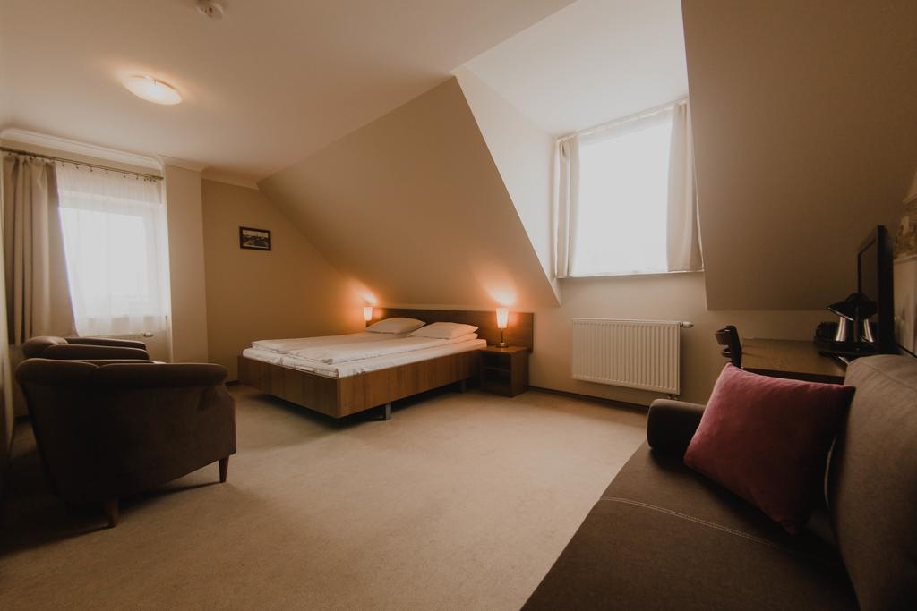 Hotel Cesarski - Kaiserhof Giżycko Exteriér fotografie