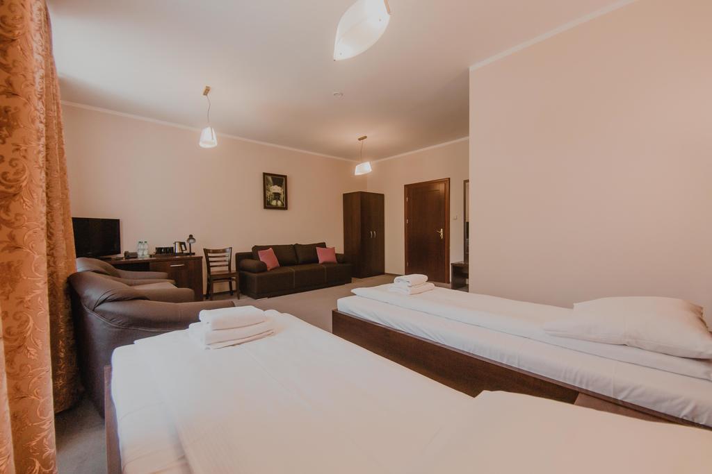 Hotel Cesarski - Kaiserhof Giżycko Exteriér fotografie