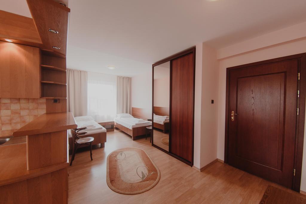 Hotel Cesarski - Kaiserhof Giżycko Exteriér fotografie